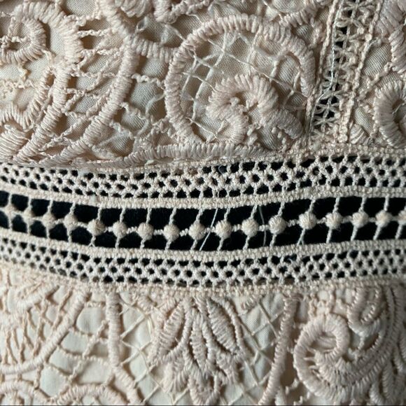 The Jetset Diaries Hyacinth blossom pink lace minidress size medium - Picture 11 of 15